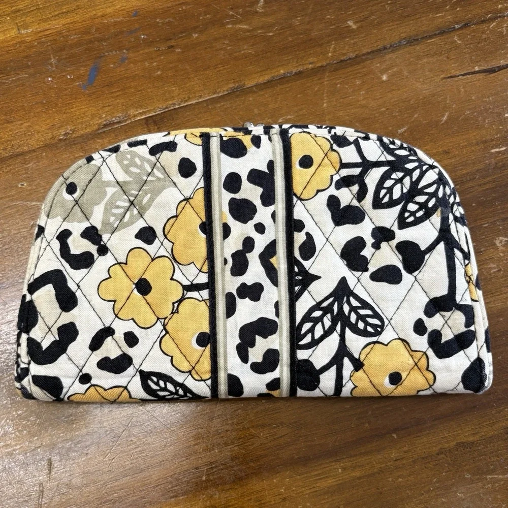 VERA BRADLEY Kiss 'n Snap Wallet Go Wild Pattern Quilted Clutch Yellow Black EUC
